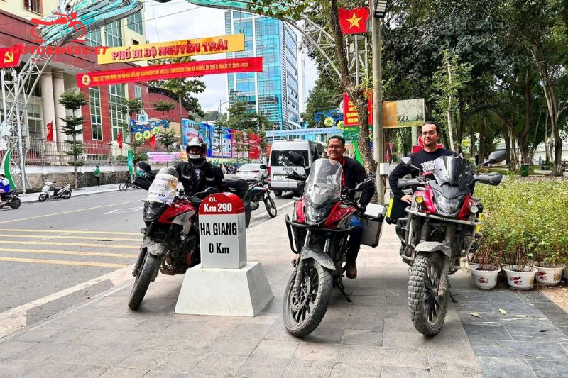 motorbike Viet tour