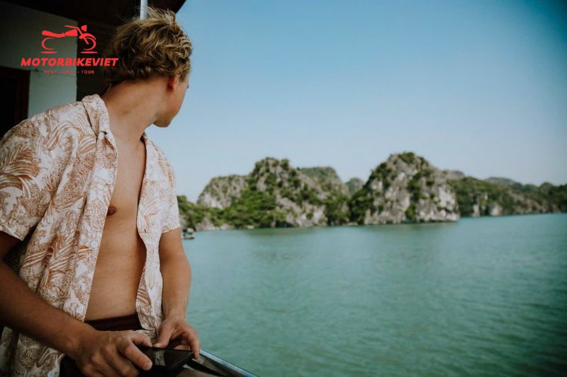 Discover vịnh Ha Long Bay (4)