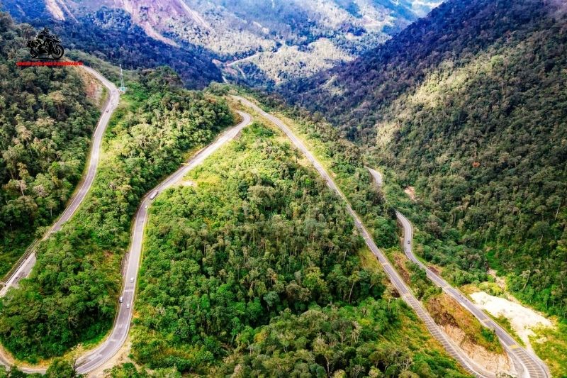 Khanh Le Pass is one of the longest mountain passes in Vietnam