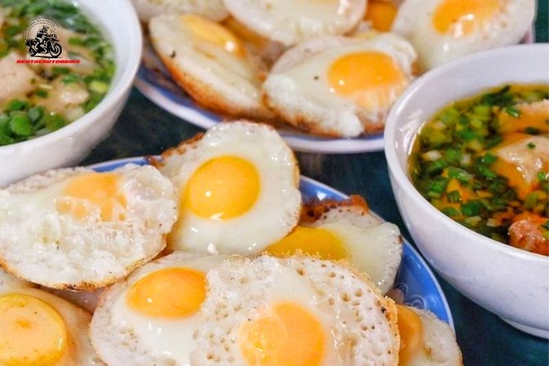 Where to eat in Da Lat - Banh Can Le