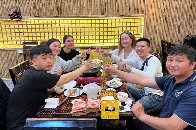 Rental Motorbike provides motorbike tours with experienced tour guides