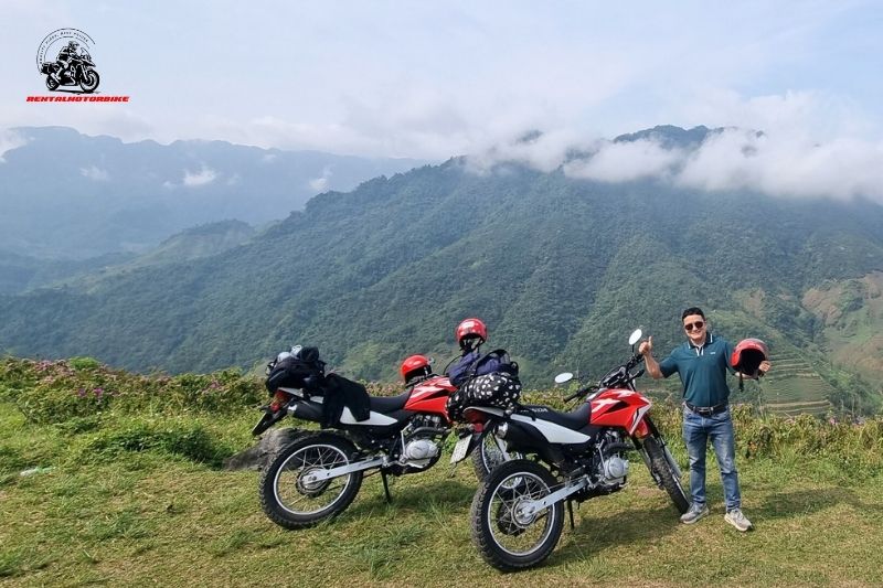 Enjoy the beauty of the S-shaped country