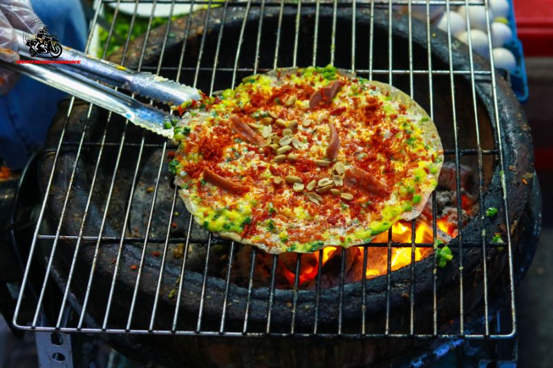Grilled Rice Paper - “Vietnamese Pizza”