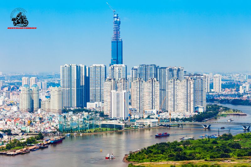 It is advisable to do your sightseeing early in the morning