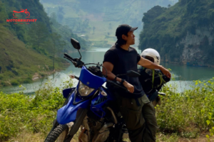 Riding through dong van and experiencing local culture